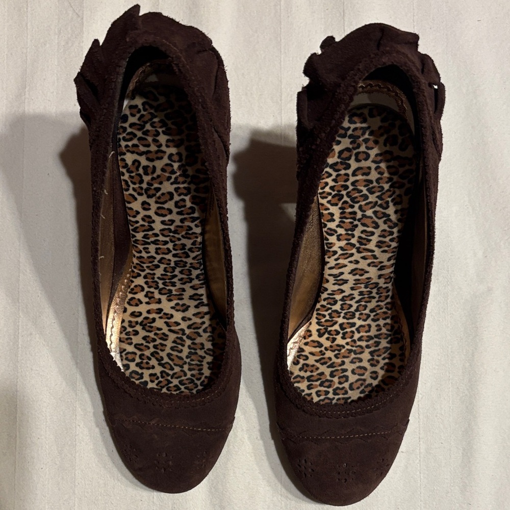 American Eagle Outfitters Suede Leather Heels - Picture 2 of 9
